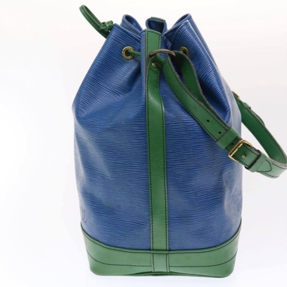 LOUIS VUITTON Epi Tricolor Shoulder Bag - Picture 3 of 14